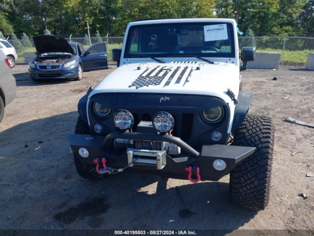 1C4BJWDG1HL543867 Jeep Wrangler Unlimited Sport 4x4
