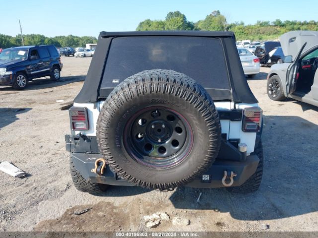 1C4BJWDG1HL543867 Jeep Wrangler Unlimited Sport 4x4