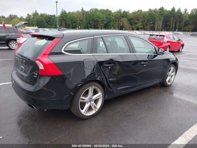 YV1612SK2G1311901 Volvo V60 T5 Premier