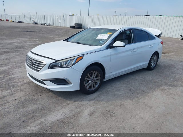 Hyundai Sonata 2017 5NPE24AFXHH461568 Image 2