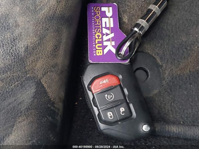 1C4HJXDG1JW272216 Jeep Wrangler Unlimited Sport S 4x4