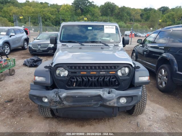 1C4HJXDG1JW272216 Jeep Wrangler Unlimited Sport S 4x4