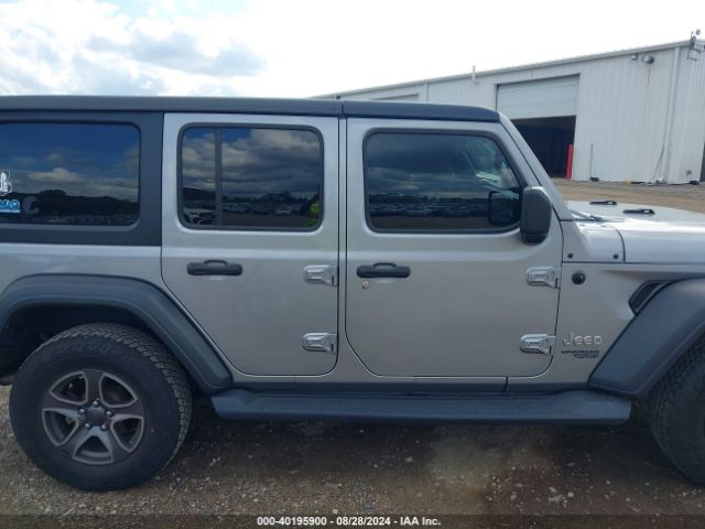 1C4HJXDG1JW272216 Jeep Wrangler Unlimited Sport S 4x4