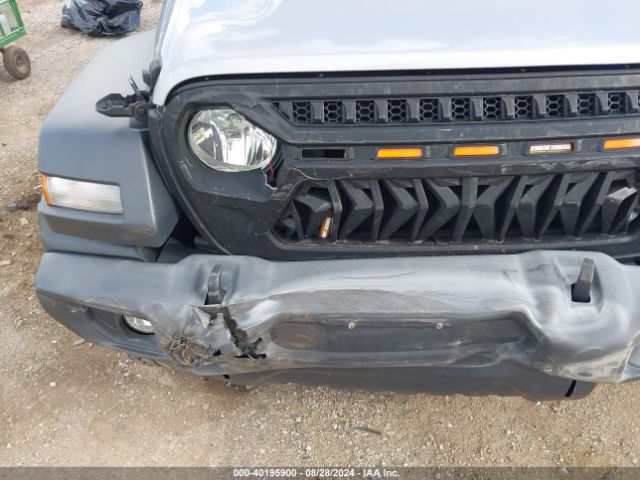 1C4HJXDG1JW272216 Jeep Wrangler Unlimited Sport S 4x4
