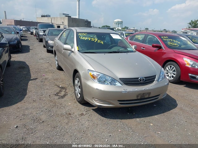 2002 Toyota Camry Le მანქანა იყიდება აუქციონზე, vin: 4T1BE32K12U618378, აუქციონის ნომერი: 40195952