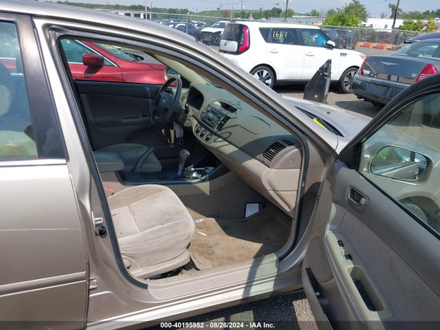 2002 Toyota Camry Le მანქანა იყიდება აუქციონზე, vin: 4T1BE32K12U618378, აუქციონის ნომერი: 40195952