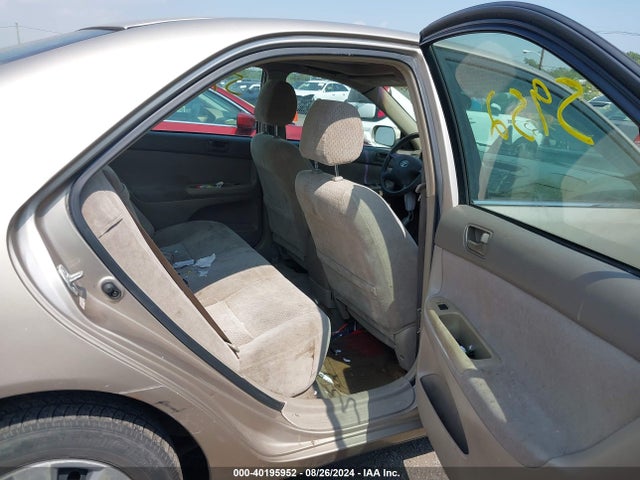 2002 Toyota Camry Le მანქანა იყიდება აუქციონზე, vin: 4T1BE32K12U618378, აუქციონის ნომერი: 40195952