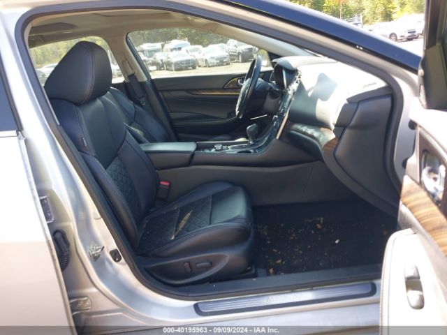 1N4AA6AP3JC403928 Nissan Maxima 3.5 Platinum