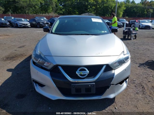 1N4AA6AP3JC403928 Nissan Maxima 3.5 Platinum