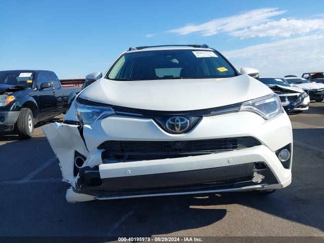 2T3DFREV4HW576898 Toyota Rav4 Platinum