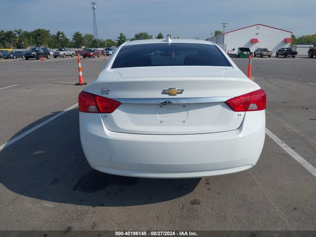Chevrolet IMPALA 1LT 2018 2G1105S30J9170139 Image 16