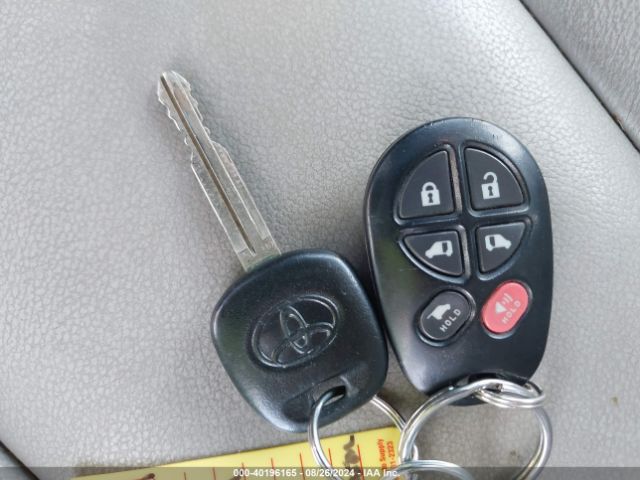 5TDYK3DC5ES464828 Toyota Sienna Xle V6 8 Passenger