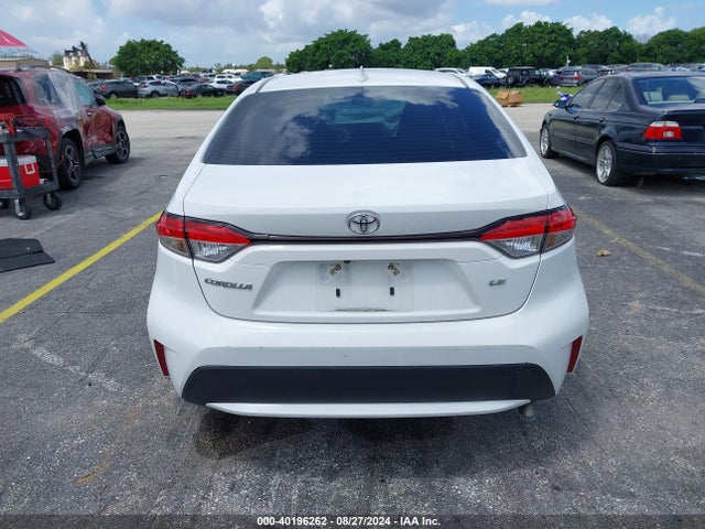 Toyota COROLLA LE 2022 JTDEPMAE7N3026121 Image 17
