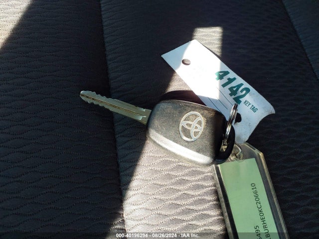 2T1BURHE0KC206610 Toyota COROLLA LE