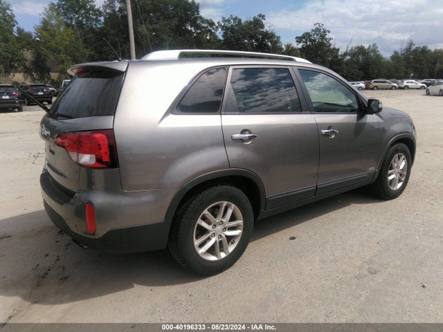 KIA SORENTO LX 2014 5XYKTCA61EG443022 Image 4