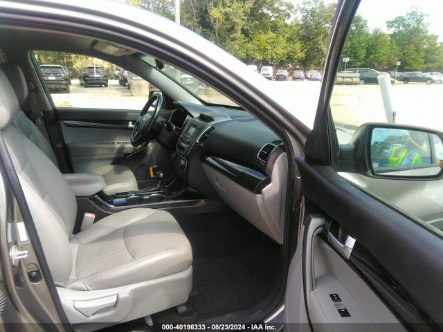 KIA SORENTO LX 2014 5XYKTCA61EG443022 Image 5