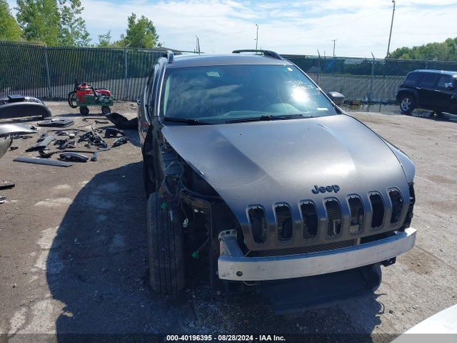 1C4PJMCB1JD545909 Jeep Cherokee Latitude 4x4