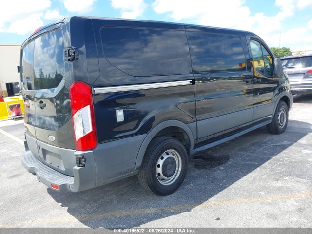 Ford Transit-250 2015 1FTYR1YG5FKB09244 Image 4