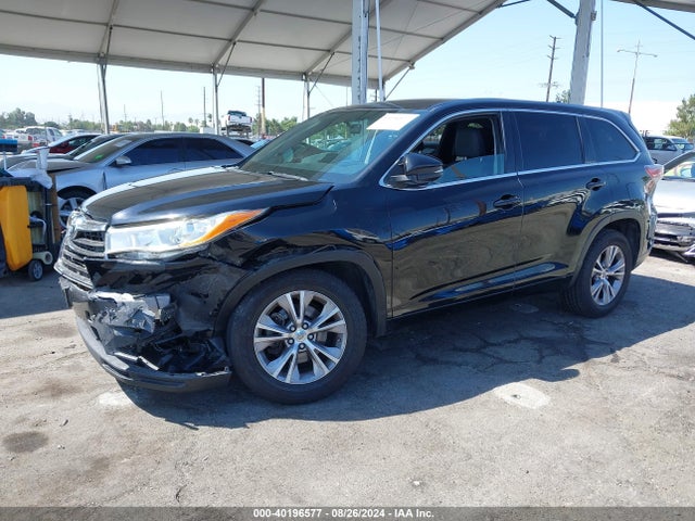 Toyota Highlander Le Plus V6 2015 5TDZKRFH9FS065518 Image 2