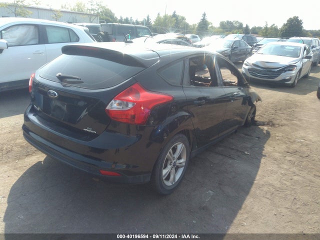 Ford FOCUS SE 2014 1FADP3K29EL286682 Image 4