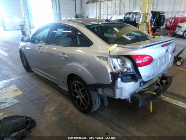 1FADP3F2XFL302965 Ford FOCUS SE