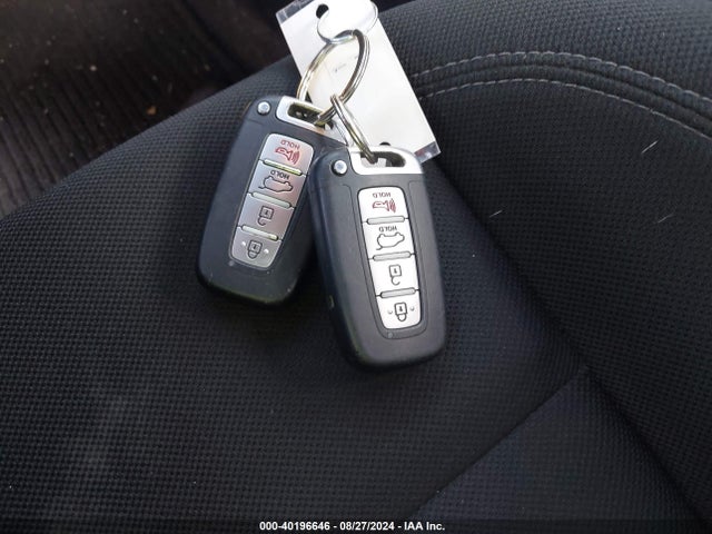 Hyundai Veloster Value Edition 2017 KMHTC6AD7HU317198 Image 11
