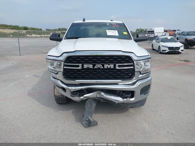 3C6UR5JL3NG120866 RAM 2500 Big Horn  4x4 8' Box