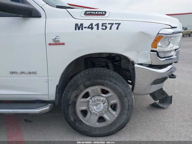3C6UR5JL3NG120866 RAM 2500 Big Horn  4x4 8' Box