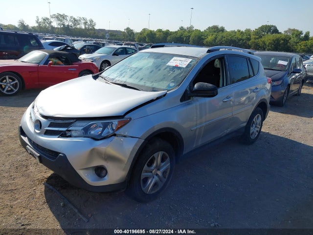 Toyota RAV4 LE 2014 JTMZFREV6EJ012069 Image 2