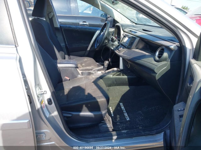 Toyota RAV4 LE 2014 JTMZFREV6EJ012069 Image 5