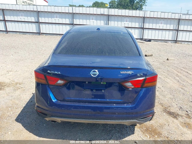 1N4BL4CV6LC242461 Nissan 2020