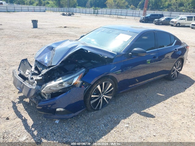 1N4BL4CV6LC242461 Nissan 2020