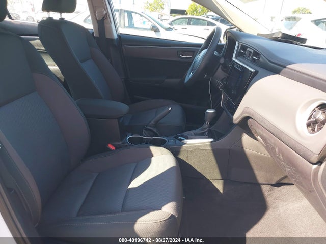 Toyota COROLLA LE 2018 5YFBURHE9JP748027 Image 5