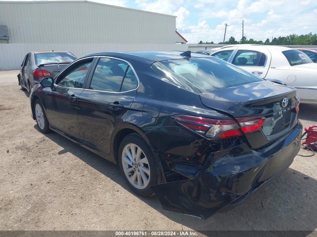 Toyota CAMRY LE 2024 4T1C11AK3RU222873 Image 3