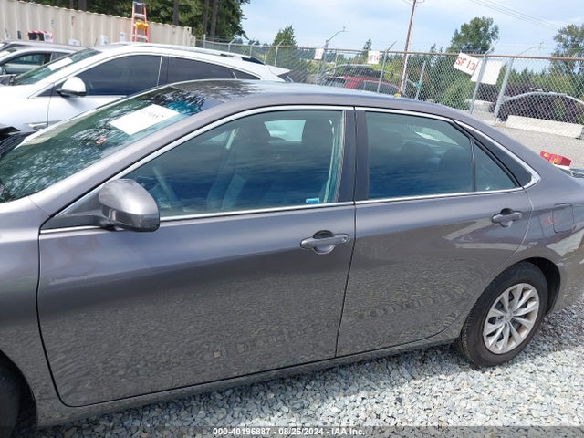 Toyota CAMRY LE 2015 4T4BF1FK1FR467825 Image 14