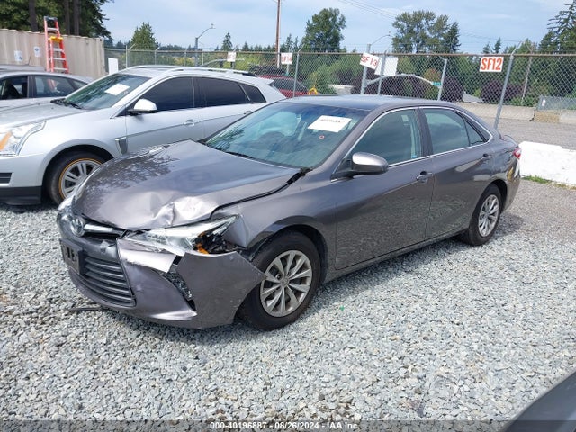 Toyota CAMRY LE 2015 4T4BF1FK1FR467825 Image 2