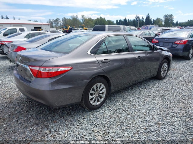 Toyota CAMRY LE 2015 4T4BF1FK1FR467825 Image 4