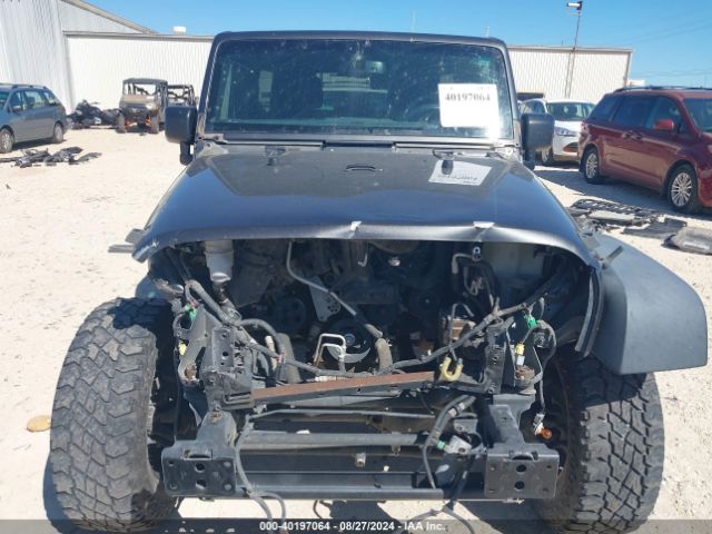 1C4BJWDG6HL632222 Jeep Wrangler Unlimited Sport 4x4