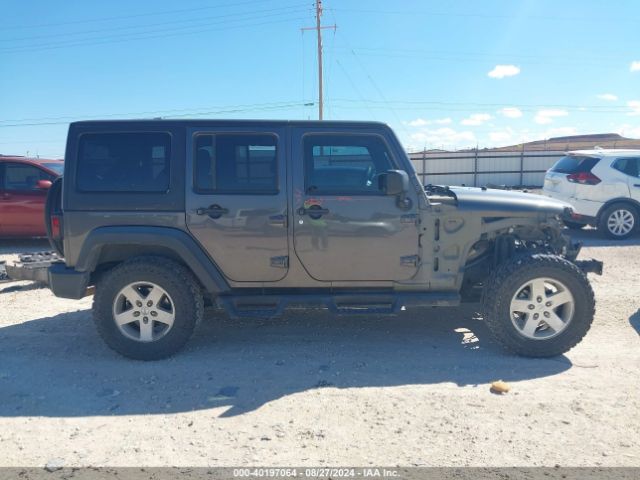 1C4BJWDG6HL632222 Jeep Wrangler Unlimited Sport 4x4