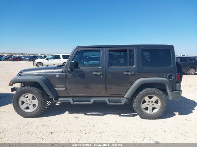 1C4BJWDG6HL632222 Jeep Wrangler Unlimited Sport 4x4