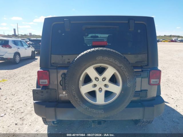 1C4BJWDG6HL632222 Jeep Wrangler Unlimited Sport 4x4