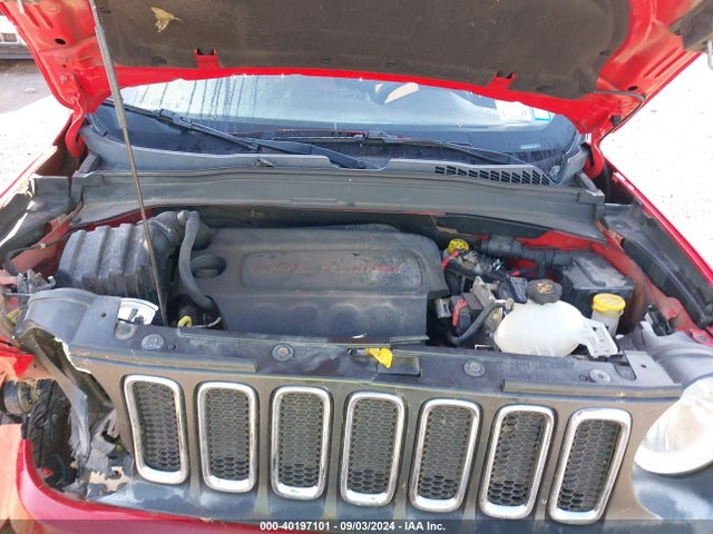 ZACCJBBT0FPB94058 Jeep Renegade Latitude