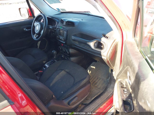 ZACCJBBT0FPB94058 Jeep Renegade Latitude