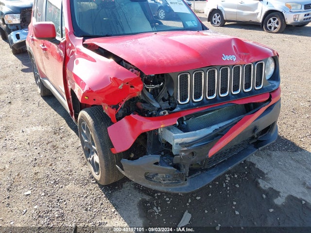 ZACCJBBT0FPB94058 Jeep Renegade Latitude