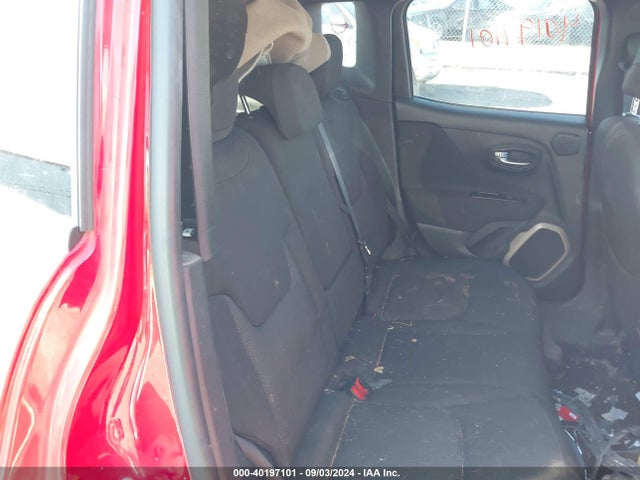 ZACCJBBT0FPB94058 Jeep Renegade Latitude