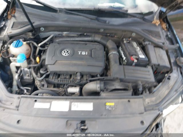 1VWAT7A34GC056946 Volkswagen Passat 1.8t S