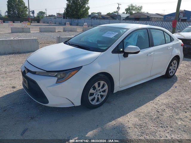 Toyota COROLLA LE 2022 5YFEPMAE2NP289933 Image 2