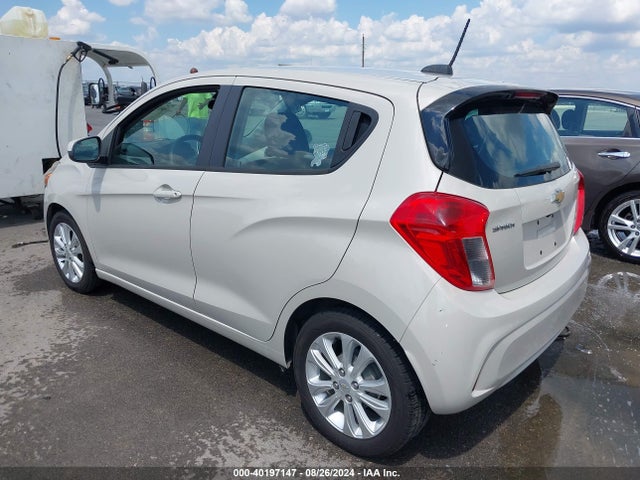 Chevrolet Spark 1lt Cvt 2017 KL8CD6SA7HC739153 Image 3