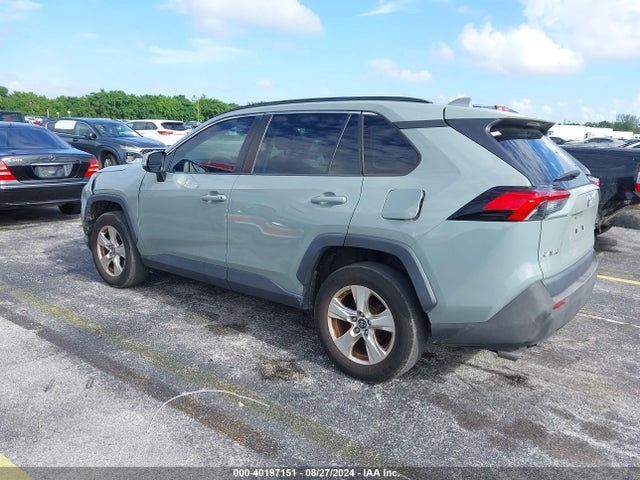 Toyota Rav4 Xle 2019 2T3W1RFV2KW006458 Image 3