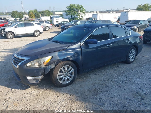 Nissan Altima 2.5 S 2014 1N4AL3AP5EC182363 Image 2